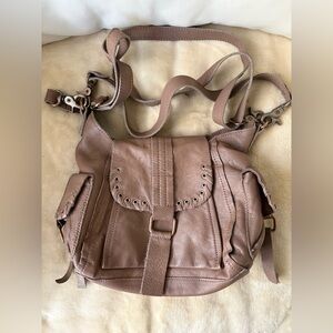 We The Free Baby Leigh Distressed Tote in Saddle🔥🔥